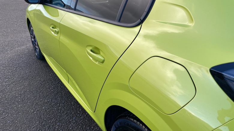 Peugeot 208 1.2 Hybrid 100 Allure 5dr e-DSC6 Petrol Hatchback